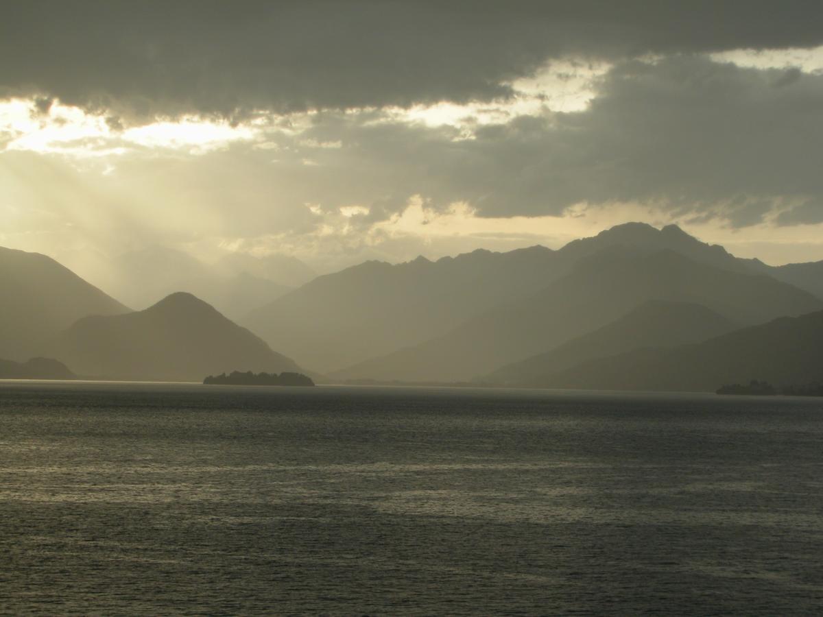 Villa Maria Lago Maggiore Reno Di Leggiuno Extérieur photo